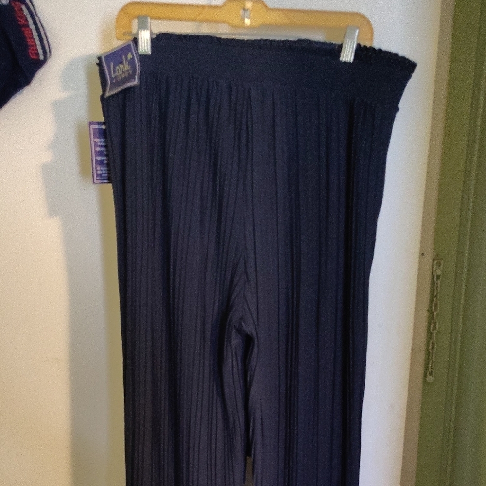 Elegant Navy Wide Leg Pants - Picture 6 of 7